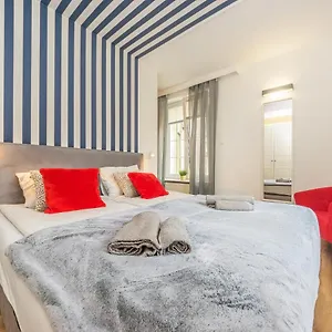 Bh Properties, Długa 69 Gdańsk