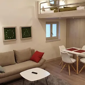 Old Buda Studio Apartment